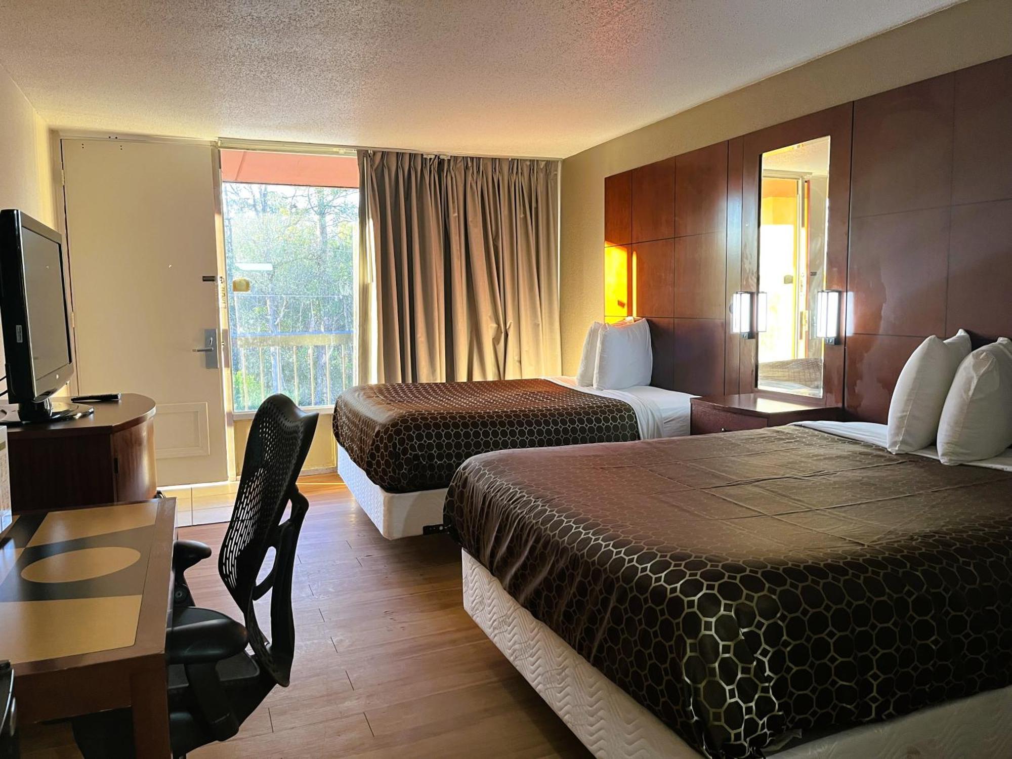 Budgetel Inn ฟีนิกซ์ ซิตี้ ภายนอก รูปภาพ